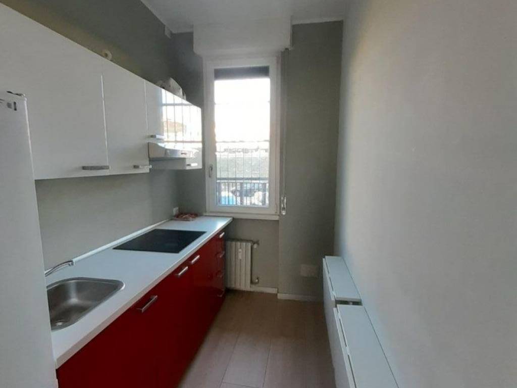 appartamento in affitto a Milano in zona Famagosta