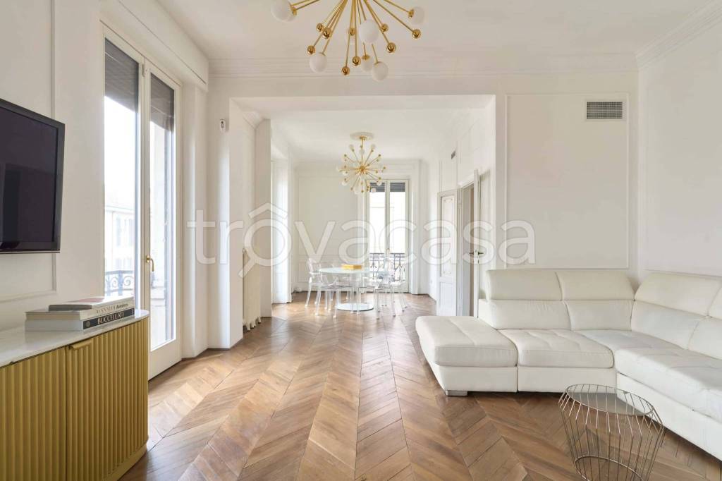 appartamento in affitto a Milano in zona Sant'Ambrogio