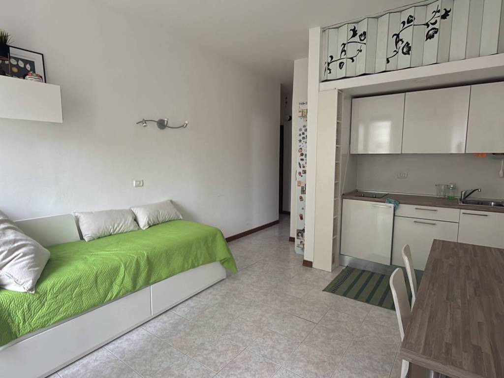 appartamento in affitto a Milano in zona Ponte Seveso