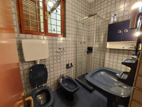 negozio in affitto a Milano in zona Porta Genova