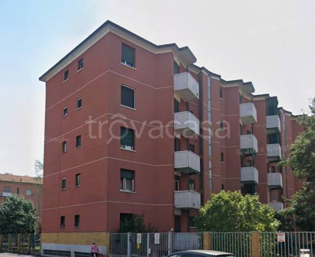 appartamento in affitto a Milano in zona Lorenteggio