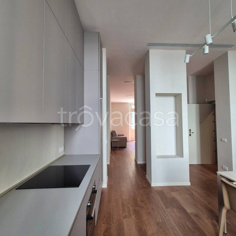 appartamento in affitto a Milano in zona Porta Monforte