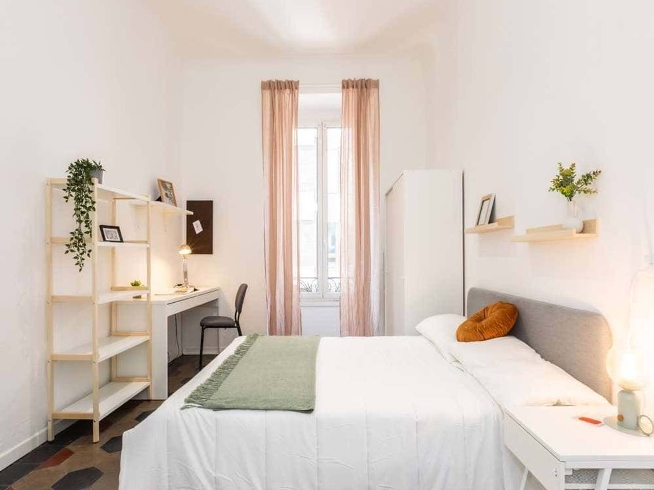negozio in affitto a Milano in zona Città Studi