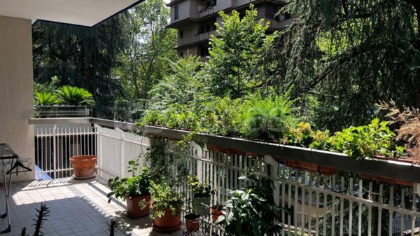 appartamento in affitto a Milano in zona De Angeli