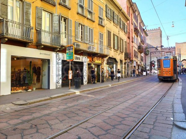 negozio in affitto a Milano in zona Porta Ticinese
