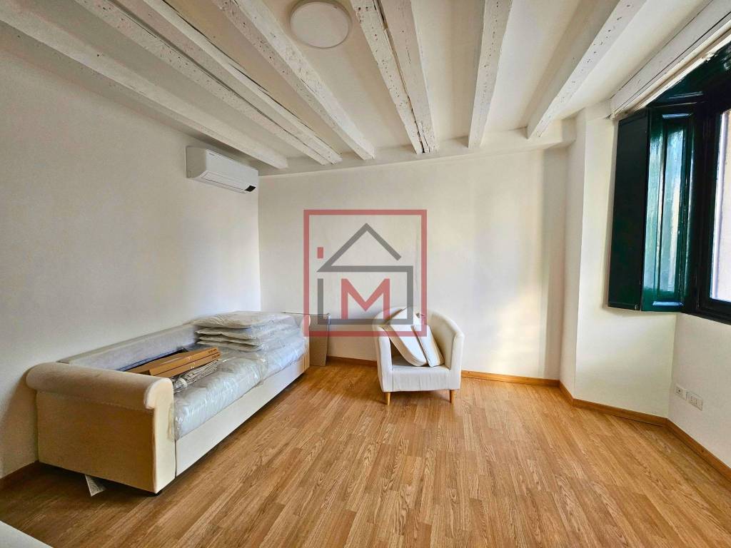appartamento in affitto a Milano in zona Guastalla