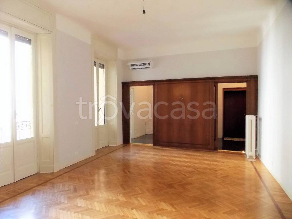 ufficio in affitto a Milano