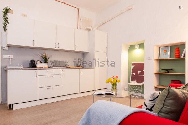 appartamento in affitto a Milano in zona Corsica