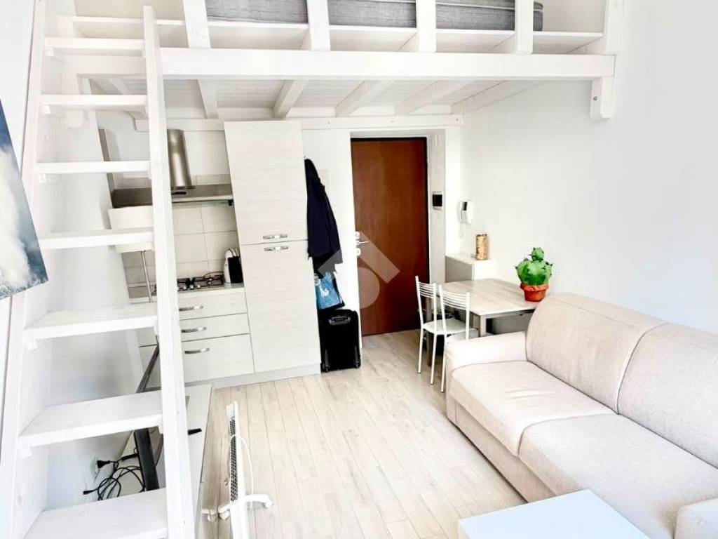 appartamento in affitto a Milano in zona Porta Genova