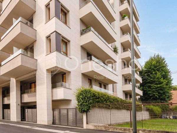 appartamento in affitto a Milano in zona Parco Solari