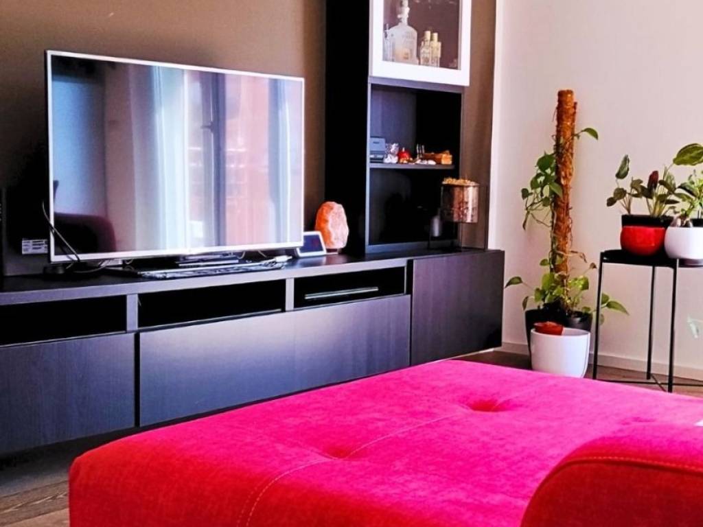 appartamento in affitto a Milano in zona Lorenteggio