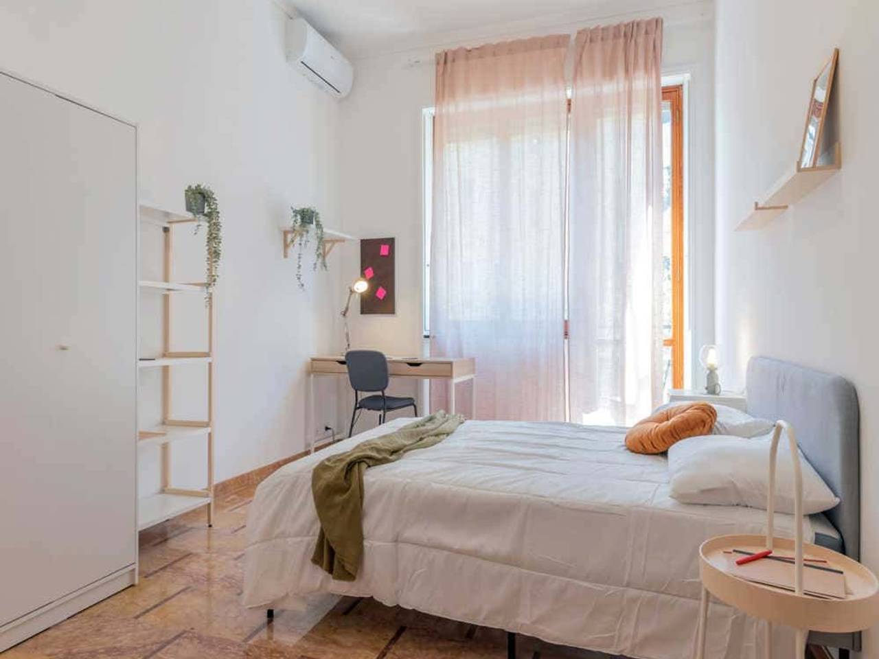 negozio in affitto a Milano in zona Porta Vigentina