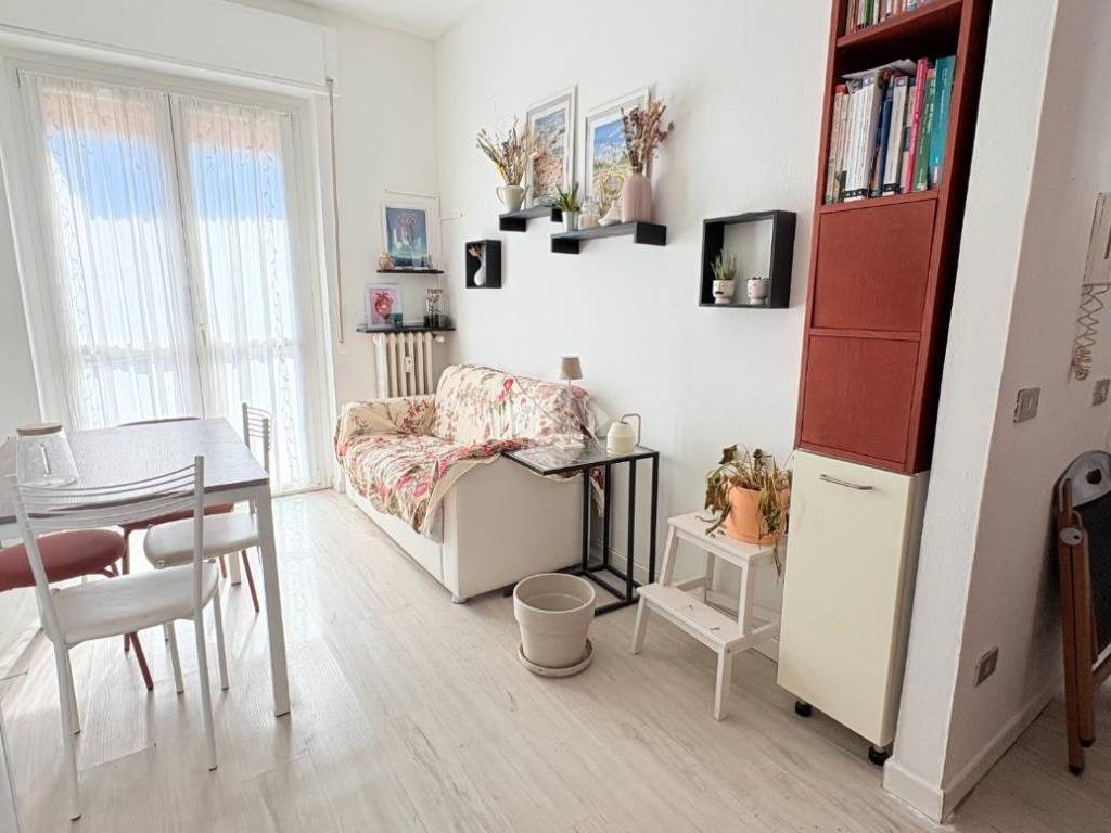 appartamento in affitto a Milano in zona Lorenteggio