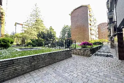 appartamento in affitto a Milano in zona Lorenteggio
