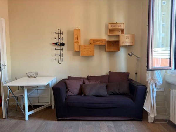 appartamento in affitto a Milano in zona De Angeli