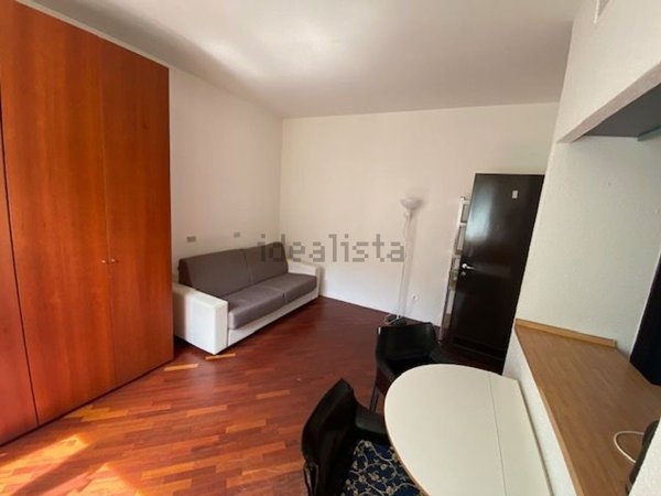 appartamento in affitto a Milano in zona Bullona