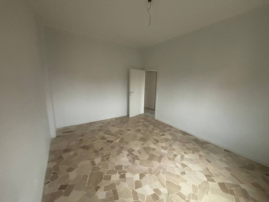 appartamento in affitto a Milano in zona Lorenteggio