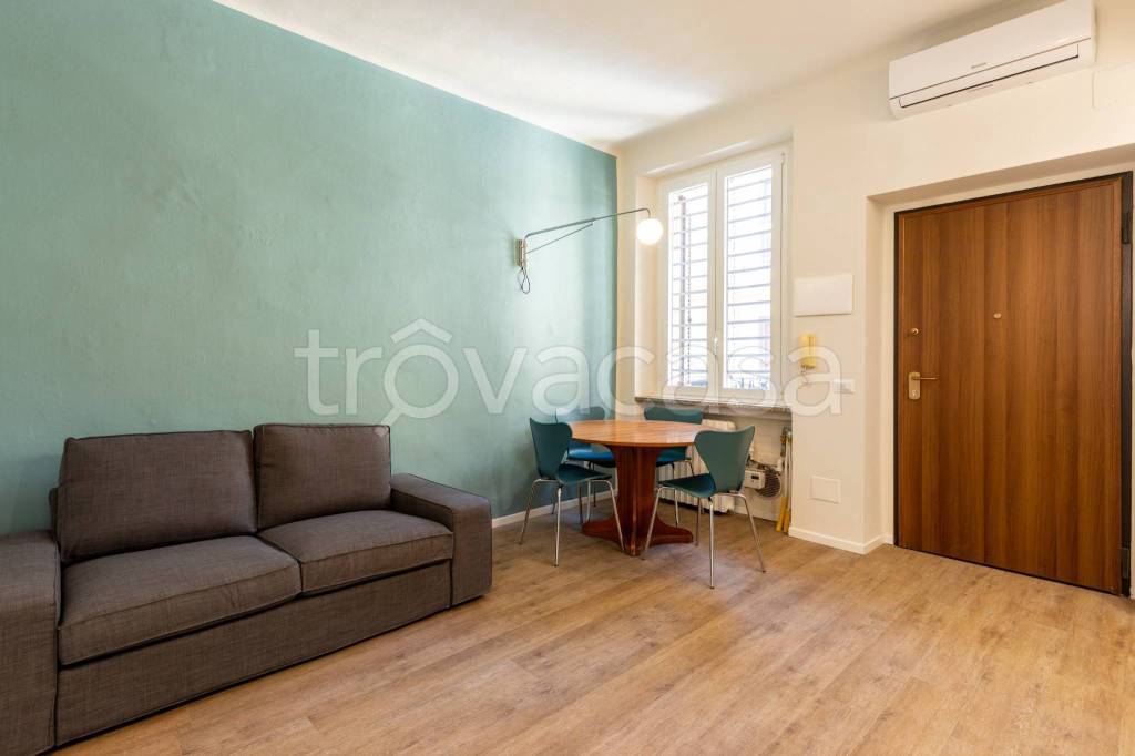 appartamento in affitto a Milano in zona Corvetto