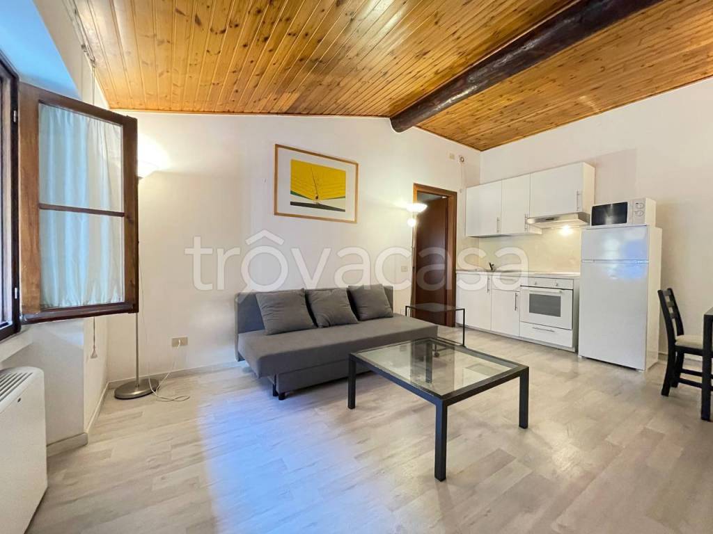 appartamento in affitto a Milano in zona Porta Genova