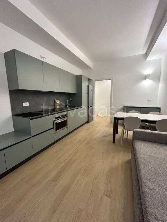appartamento in affitto a Milano in zona Bullona