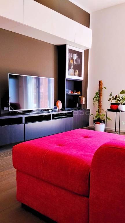 appartamento in affitto a Milano in zona Lorenteggio