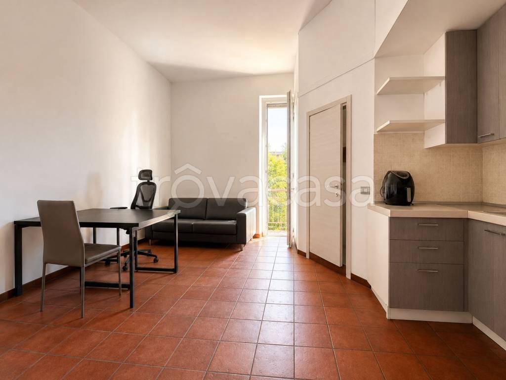 appartamento in affitto a Milano in zona Corsica