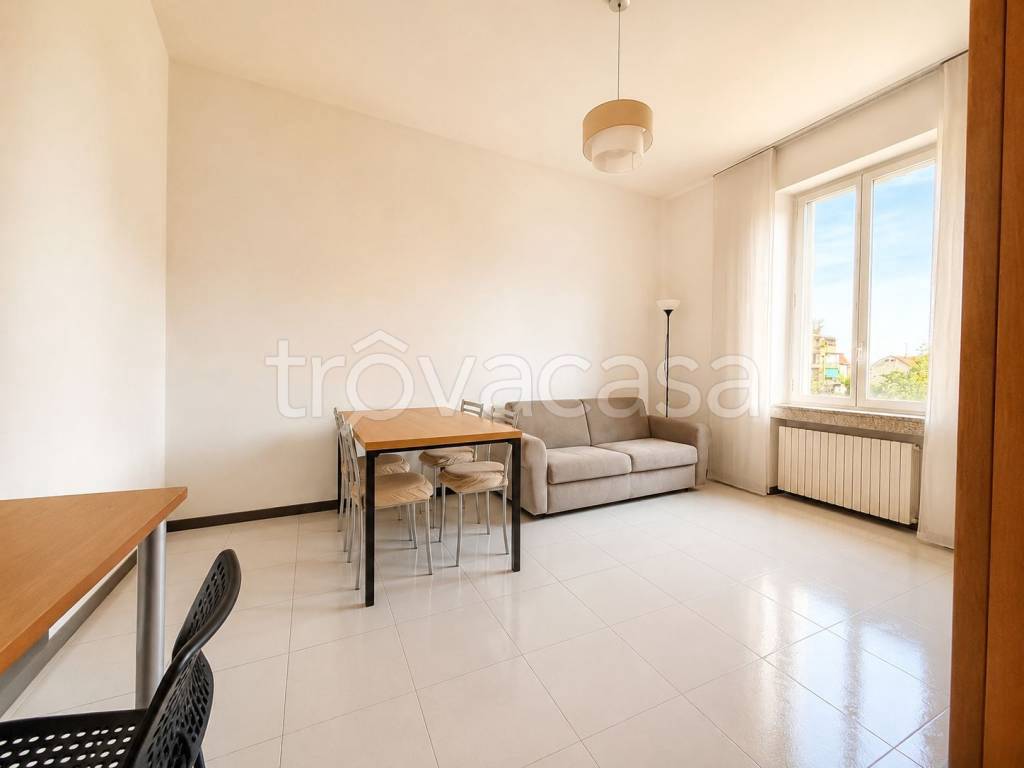 appartamento in affitto a Milano in zona Corsica