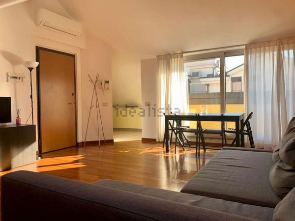 appartamento in affitto a Milano in zona Famagosta