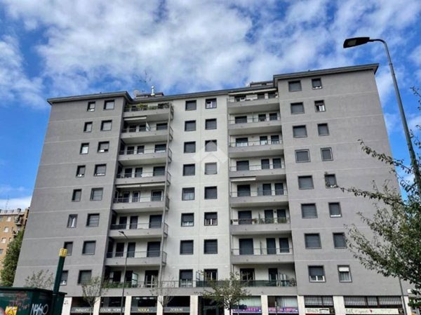 appartamento in affitto a Milano in zona Lorenteggio