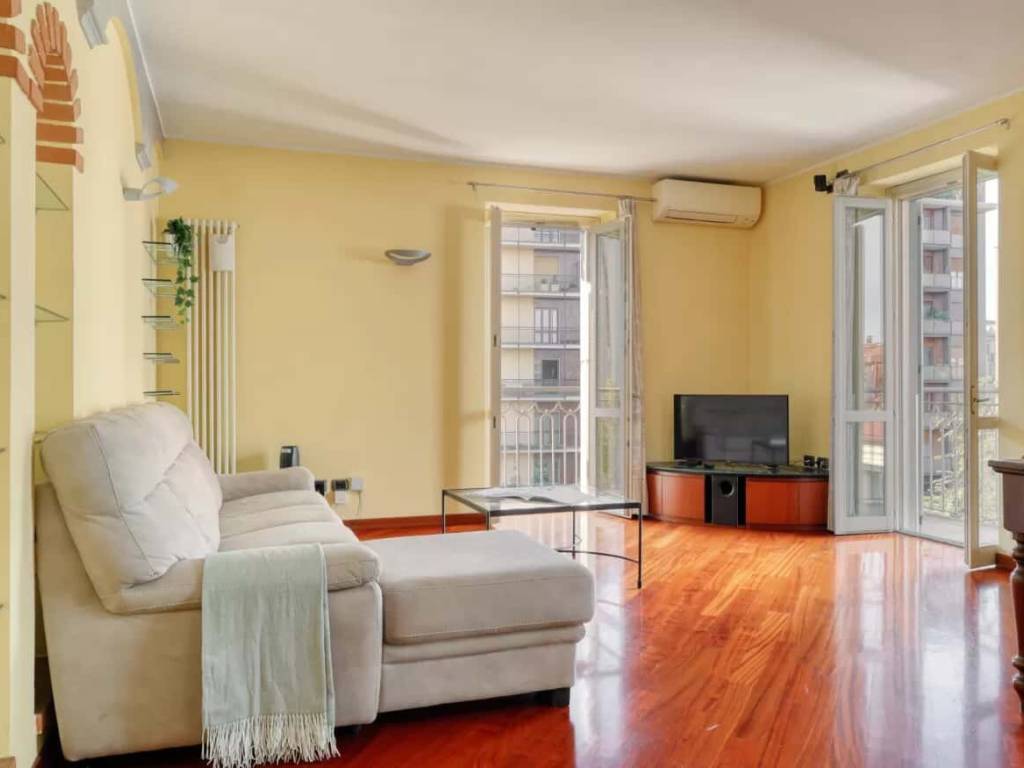 appartamento in affitto a Milano in zona Guastalla