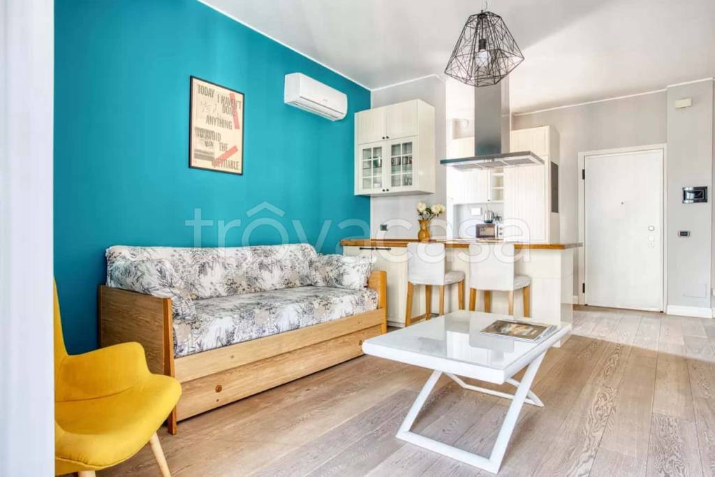 appartamento in affitto a Milano in zona Lorenteggio