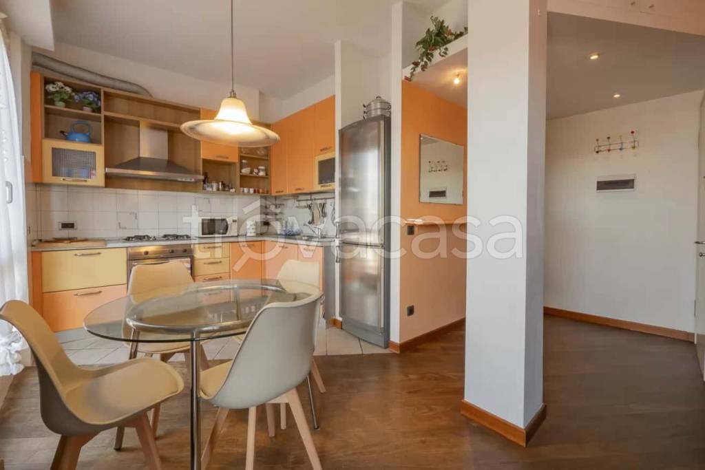 appartamento in affitto a Milano in zona Vigentino