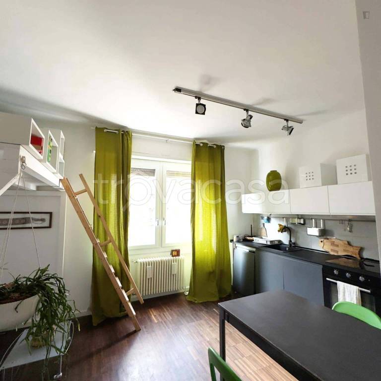 appartamento in affitto a Milano in zona Bande Nere