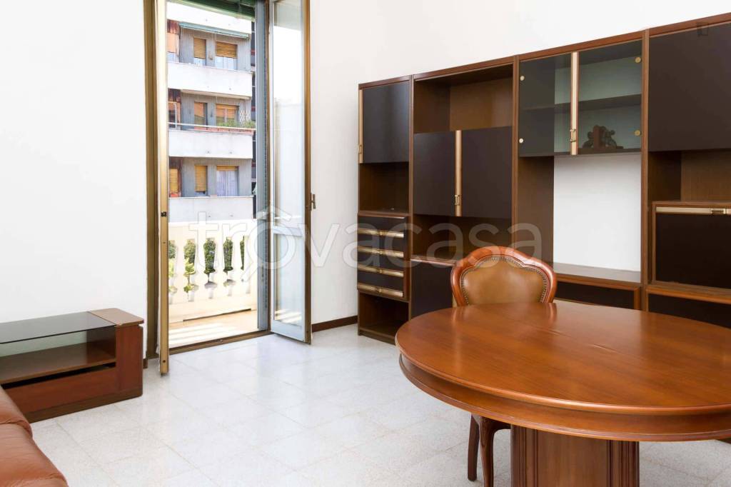 appartamento in affitto a Milano in zona Loreto