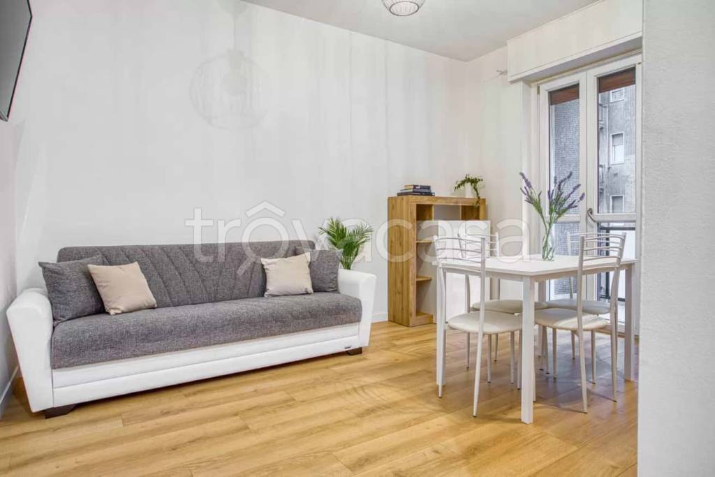 appartamento in affitto a Milano in zona Bande Nere