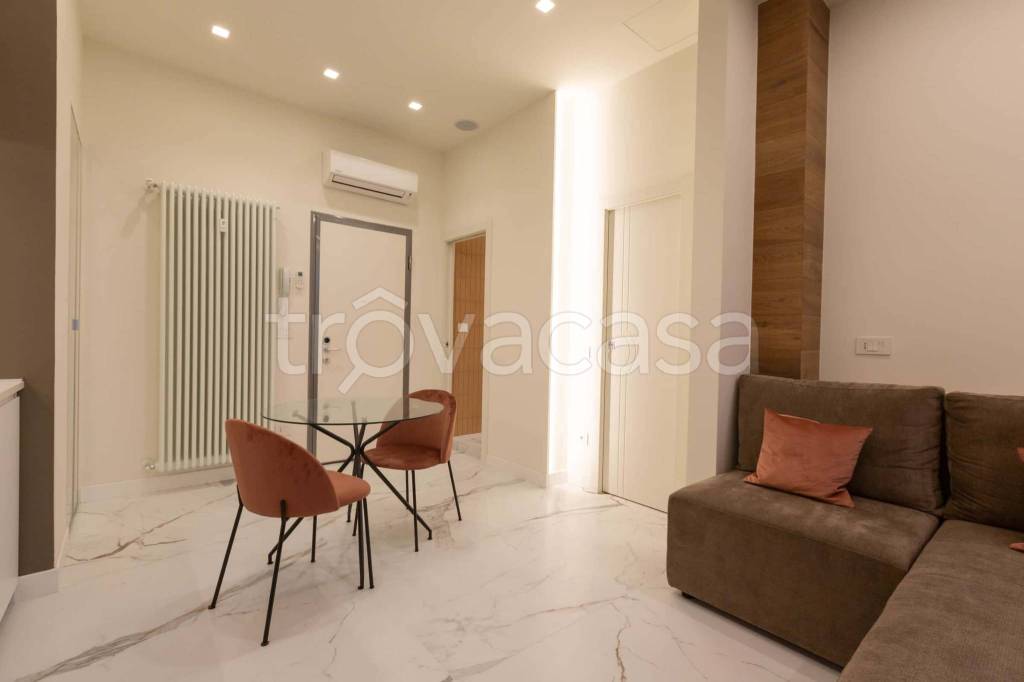 appartamento in affitto a Milano in zona Guastalla