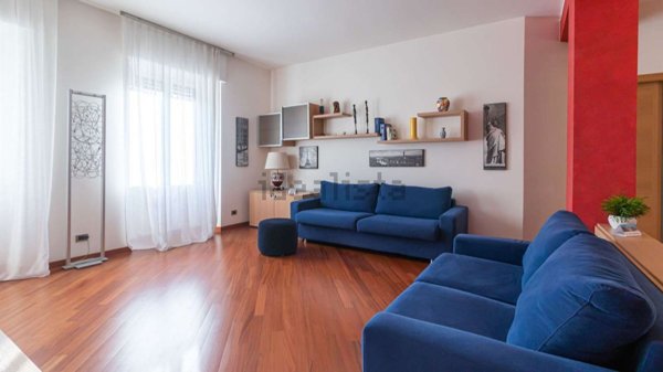appartamento in affitto a Milano in zona Corsica