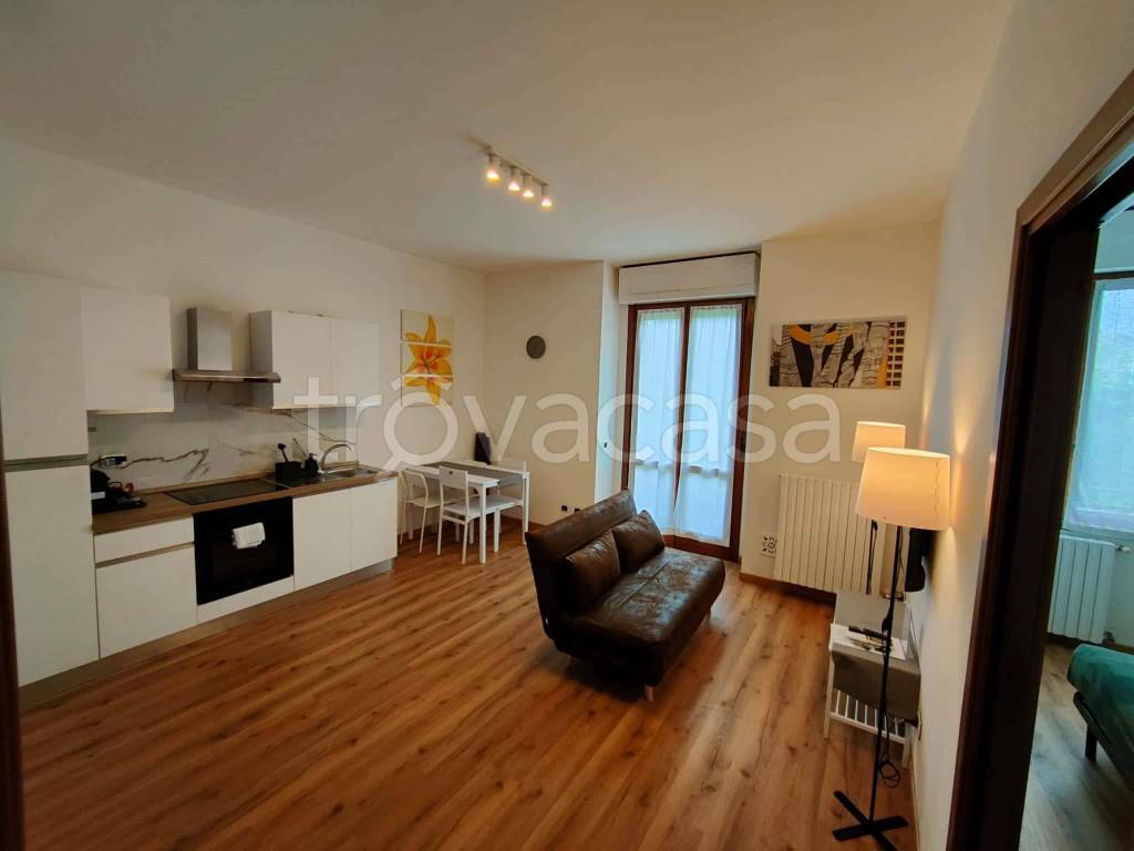 appartamento in affitto a Milano in zona Corsica