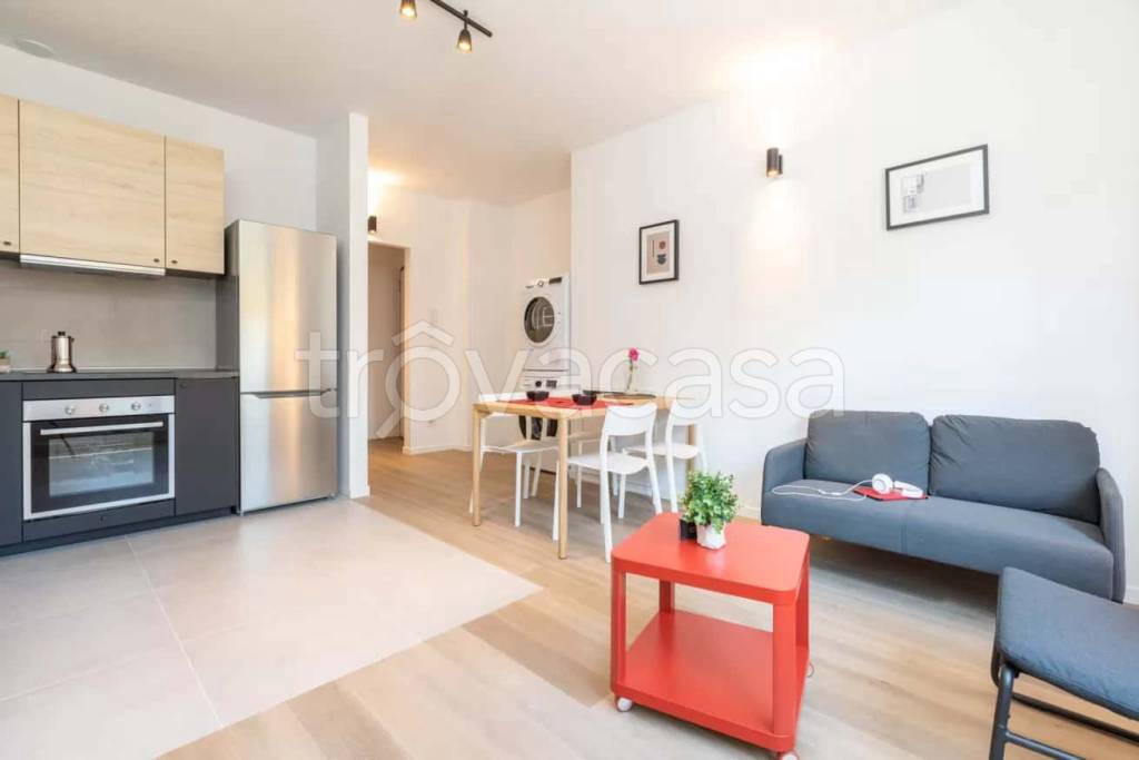 appartamento in affitto a Milano in zona Lorenteggio