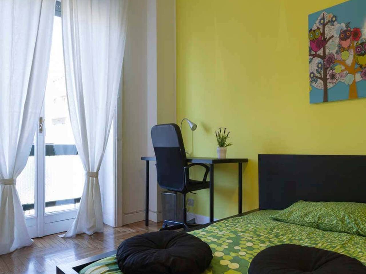 negozio in affitto a Milano in zona Isola