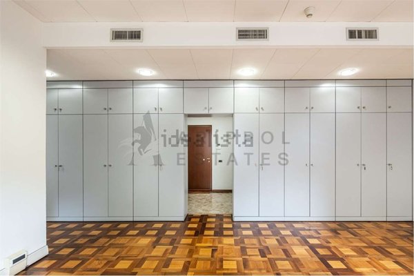 ufficio in affitto a Milano in zona Centro Direzionale