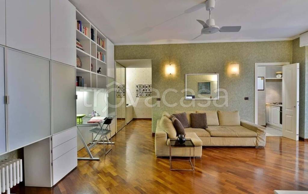 appartamento in affitto a Milano in zona XXII Marzo