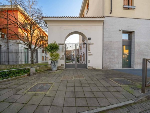 appartamento in affitto a Milano in zona Porta Genova