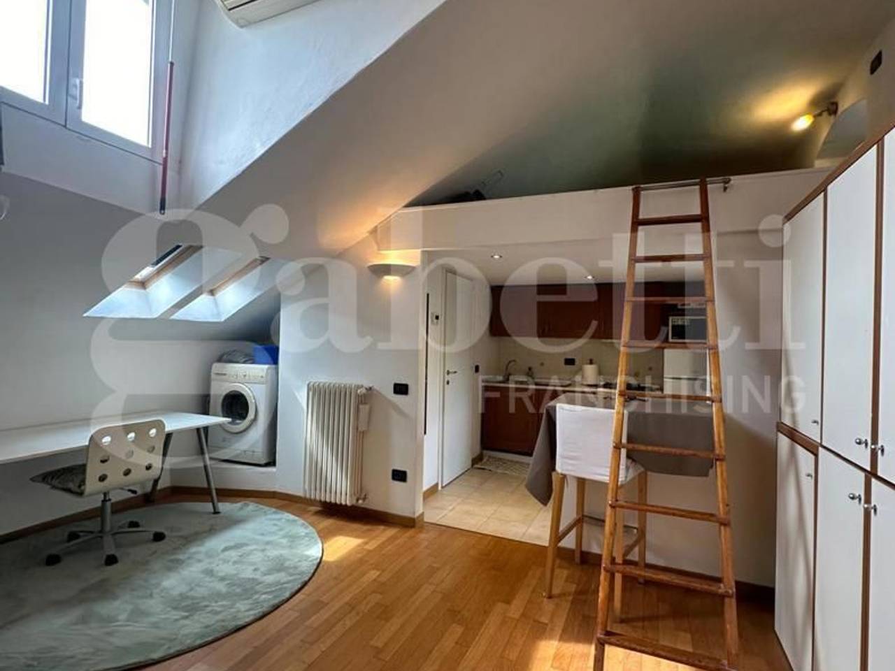 appartamento in affitto a Milano in zona Corsica