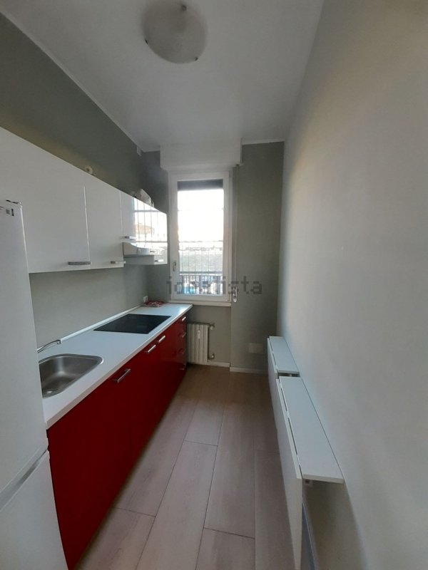 appartamento in affitto a Milano in zona Famagosta