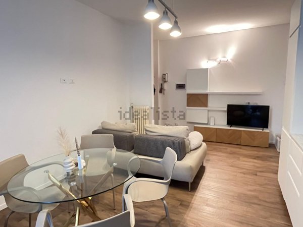 appartamento in affitto a Milano in zona Isola