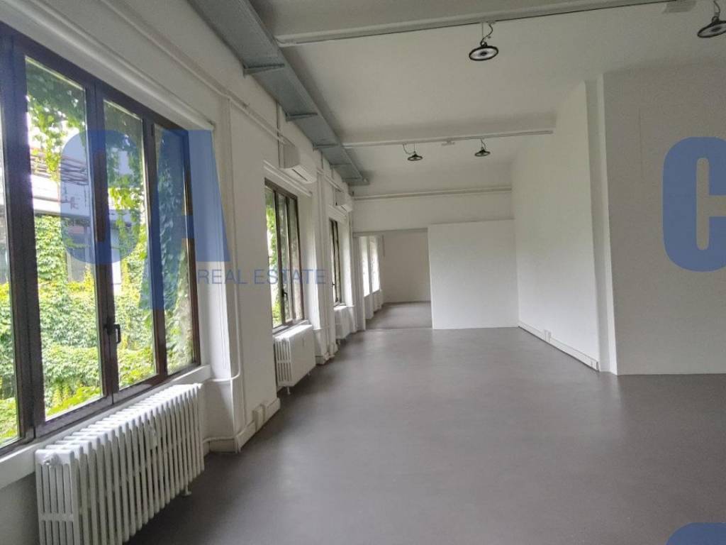 negozio in affitto a Milano in zona Solari