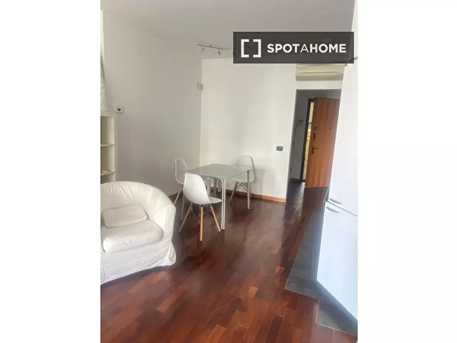 appartamento in affitto a Milano in zona Porta Genova
