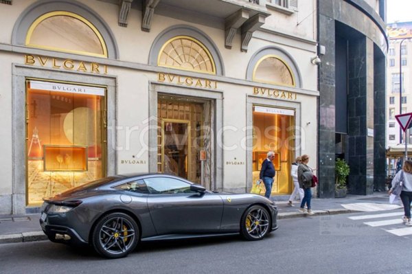 negozio in affitto a Milano