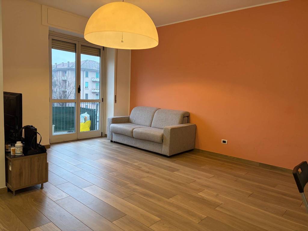 appartamento in affitto a Milano in zona Famagosta